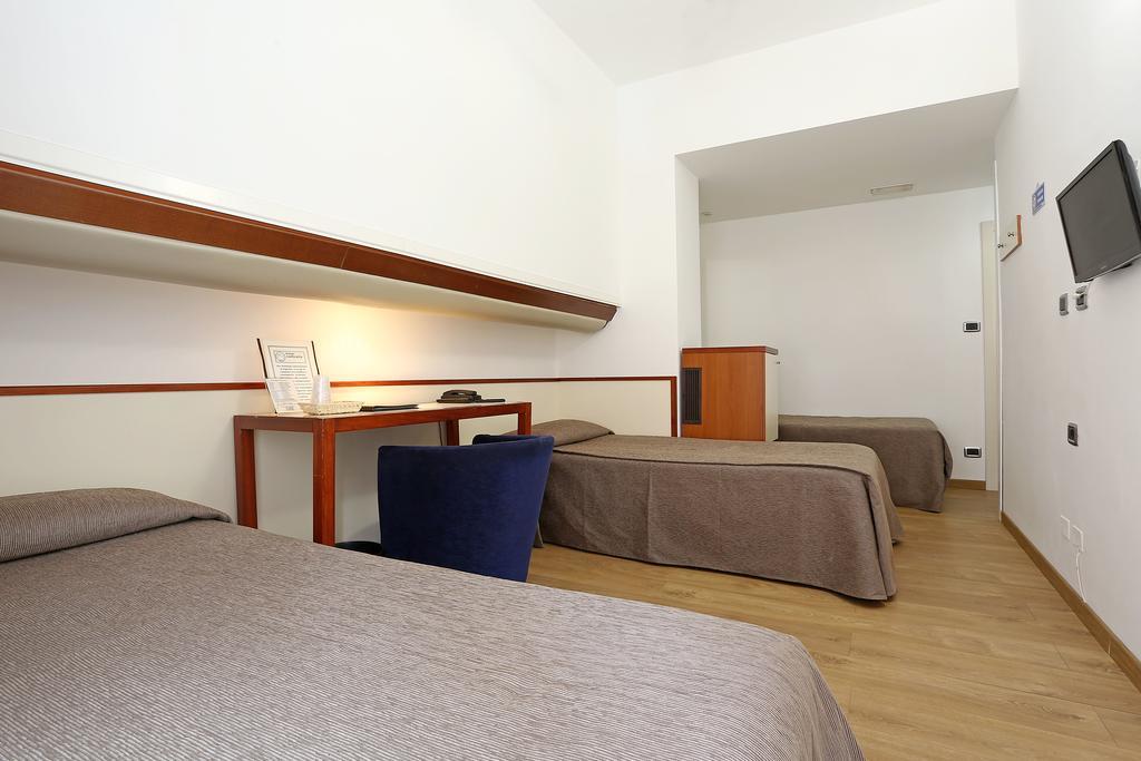 Hotel Corticella Болонья Экстерьер фото