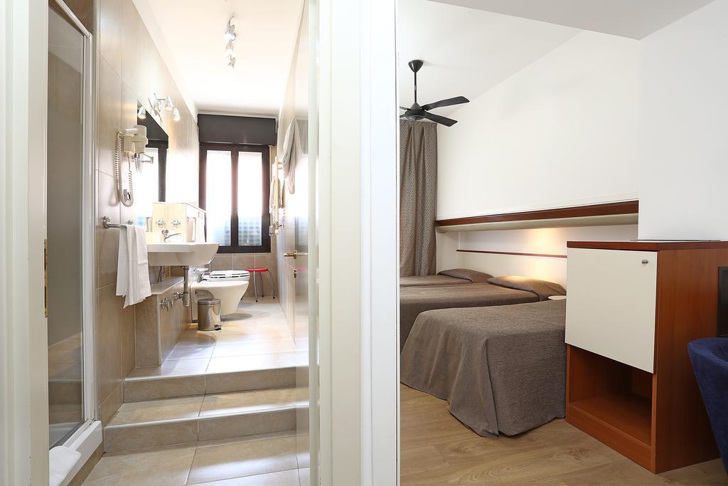 Hotel Corticella Болонья Экстерьер фото