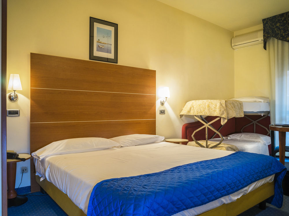 Hotel Corticella Болонья Экстерьер фото