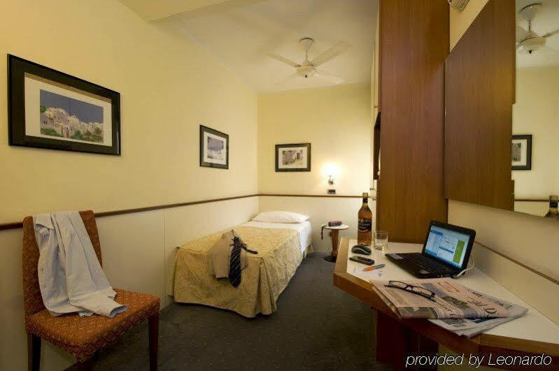 Hotel Corticella Болонья Экстерьер фото