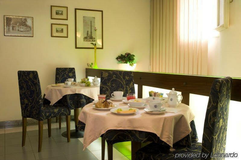 Hotel Corticella Болонья Экстерьер фото